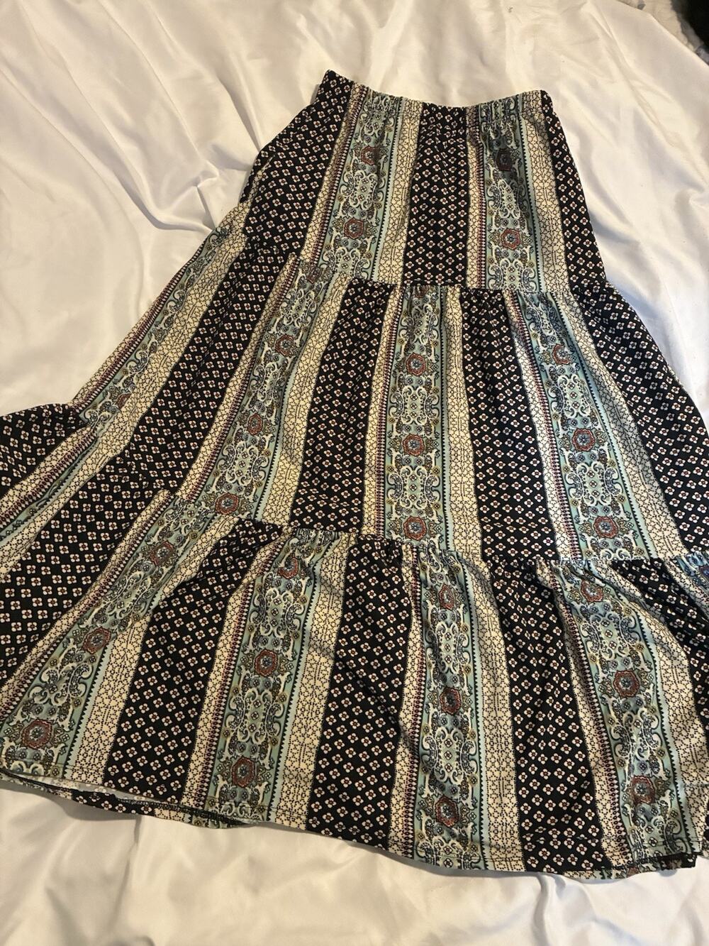 Vtg Y2K Womens Skirt-P &Rose Floral/paisly tiered Festival BOHO maxi pullon-S